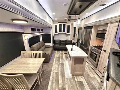 2023 Forest River Sandpiper 388BHRD - Photo 2 - Albuquerque, NM 87105