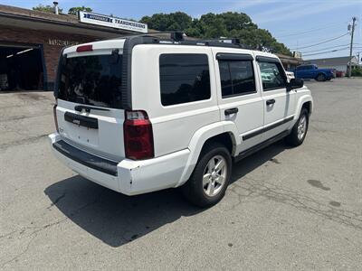 2006 Jeep Commander 4dr SUV   - Photo 6 - East Haven, CT 06513