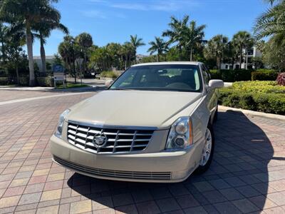 2010 Cadillac DTS 4.6L V8  sedan - Photo 2 - Pompano Beach, FL 33069