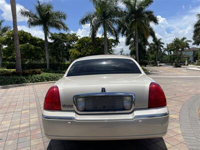 2003 Lincoln Town Car Cartier   - Photo 12 - Pompano Beach, FL 33069