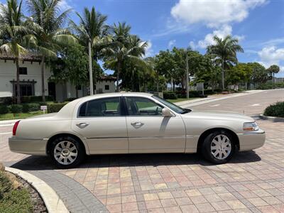 2003 Lincoln Town Car Cartier   - Photo 38 - Pompano Beach, FL 33069