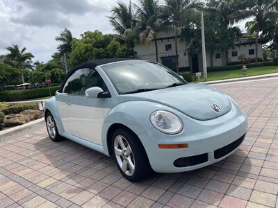 2010 Volkswagen New Beetle Convertible SE  CONVERTIBLE - Photo 29 - Pompano Beach, FL 33069