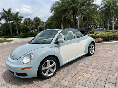 2010 Volkswagen New Beetle Convertible SE  CONVERTIBLE - Photo 19 - Pompano Beach, FL 33069