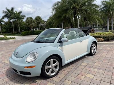 2010 Volkswagen New Beetle Convertible SE  CONVERTIBLE - Photo 35 - Pompano Beach, FL 33069