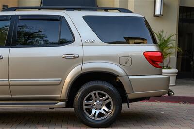 2005 Toyota Sequoia SR5   - Photo 28 - Van Nuys, CA 91402