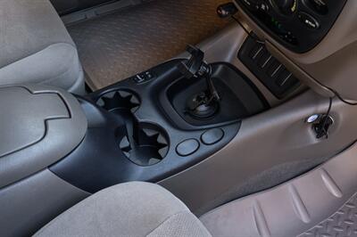 2005 Toyota Sequoia SR5   - Photo 68 - Van Nuys, CA 91402