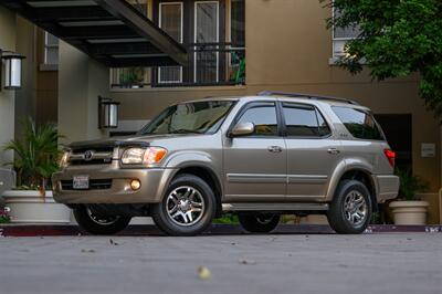 2005 Toyota Sequoia SR5   - Photo 8 - Van Nuys, CA 91402