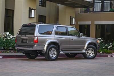 2002 Toyota 4Runner SR5   - Photo 13 - Van Nuys, CA 91402