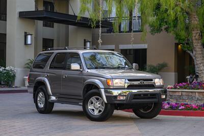 2002 Toyota 4Runner SR5   - Photo 1 - Van Nuys, CA 91402