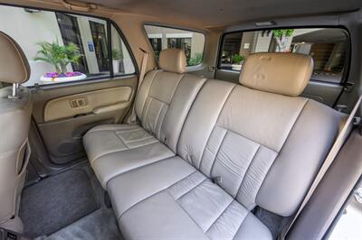 2002 Toyota 4Runner SR5   - Photo 21 - Van Nuys, CA 91402
