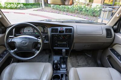 2002 Toyota 4Runner SR5   - Photo 23 - Van Nuys, CA 91402