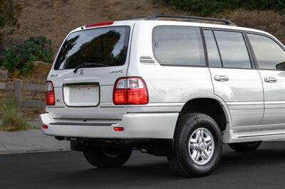 2000 Lexus LX 470 - Photo 26 - Van Nuys, CA 91402