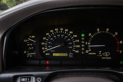2000 Lexus LX 470 - Photo 32 - Van Nuys, CA 91402