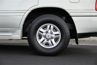 2000 Lexus LX 470 - Photo 14 - Van Nuys, CA 91402