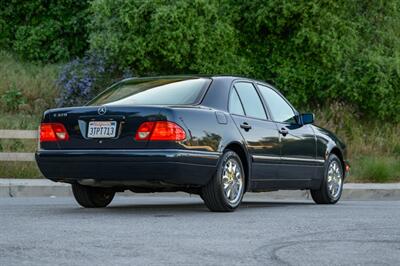 1997 Mercedes-Benz E 320  [ SOLD on Bring A Trailer ] - Photo 38 - Van Nuys, CA 91402