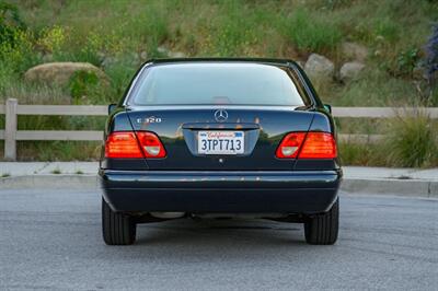 1997 Mercedes-Benz E 320  [ SOLD on Bring A Trailer ] - Photo 27 - Van Nuys, CA 91402