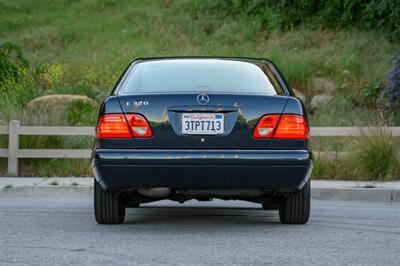 1997 Mercedes-Benz E 320  [ SOLD on Bring A Trailer ] - Photo 26 - Van Nuys, CA 91402