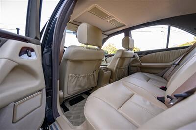 1997 Mercedes-Benz E 320  [ SOLD on Bring A Trailer ] - Photo 69 - Van Nuys, CA 91402