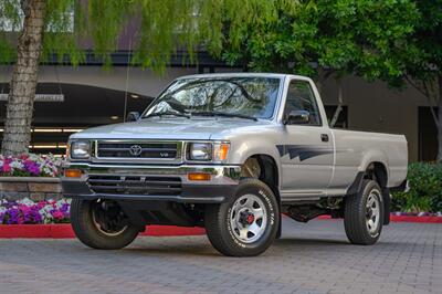 1992 Toyota Pickup Deluxe   - Photo 10 - Van Nuys, CA 91402