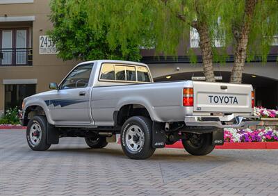 1992 Toyota Pickup Deluxe   - Photo 14 - Van Nuys, CA 91402