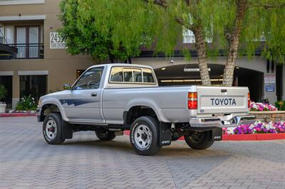 1992 Toyota Pickup Deluxe   - Photo 11 - Van Nuys, CA 91402