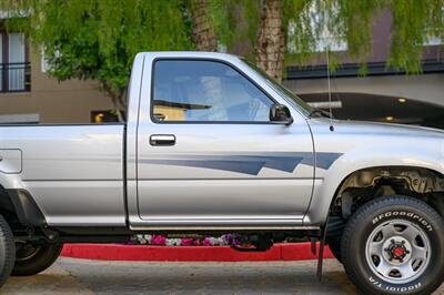 1992 Toyota Pickup Deluxe   - Photo 24 - Van Nuys, CA 91402