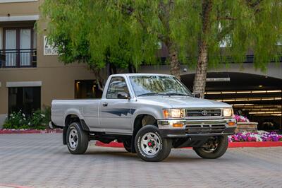 1992 Toyota Pickup Deluxe   - Photo 2 - Van Nuys, CA 91402