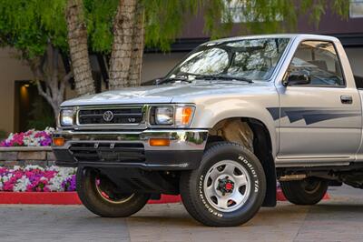 1992 Toyota Pickup Deluxe   - Photo 15 - Van Nuys, CA 91402