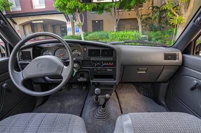 1992 Toyota Pickup Deluxe   - Photo 55 - Van Nuys, CA 91402