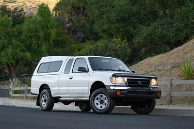 1999 Toyota Tacoma SR5 V6 - Photo 3 - Van Nuys, CA 91402