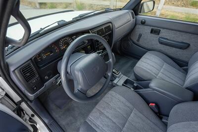 1999 Toyota Tacoma SR5 V6 - Photo 37 - Van Nuys, CA 91402