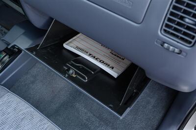 1999 Toyota Tacoma SR5 V6 - Photo 25 - Van Nuys, CA 91402