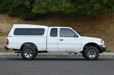 1999 Toyota Tacoma SR5 V6 - Photo 18 - Van Nuys, CA 91402