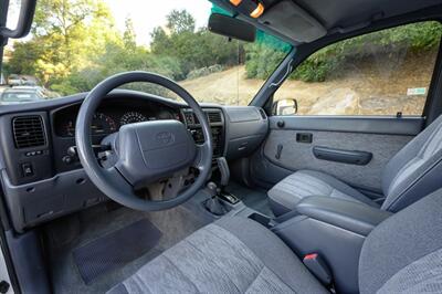 1999 Toyota Tacoma SR5 V6 - Photo 33 - Van Nuys, CA 91402
