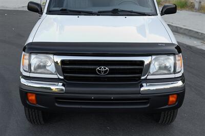 1999 Toyota Tacoma SR5 V6 - Photo 20 - Van Nuys, CA 91402