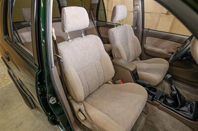 2000 Toyota 4Runner SR5  *** SALE PENDING*** - Photo 40 - Van Nuys, CA 91402