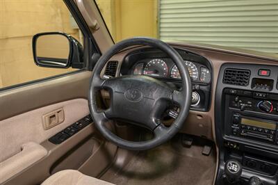 2000 Toyota 4Runner SR5  *** SALE PENDING*** - Photo 33 - Van Nuys, CA 91402