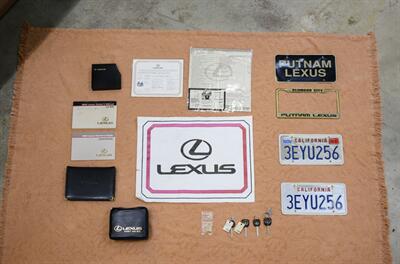 1994 Lexus LS 400   - Photo 59 - Van Nuys, CA 91402