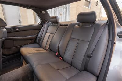 1994 Lexus LS 400   - Photo 35 - Van Nuys, CA 91402
