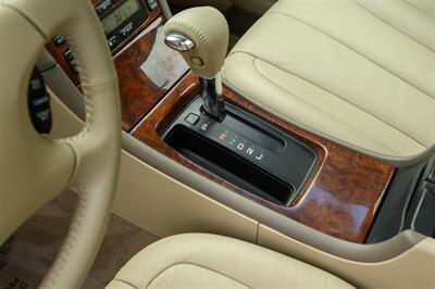 2002 Toyota Avalon XLS   - Photo 60 - Van Nuys, CA 91402