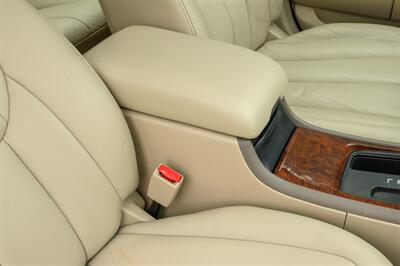 2002 Toyota Avalon XLS   - Photo 39 - Van Nuys, CA 91402