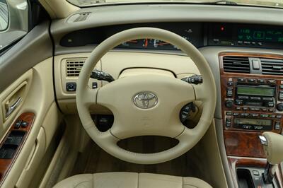 2002 Toyota Avalon XLS   - Photo 68 - Van Nuys, CA 91402