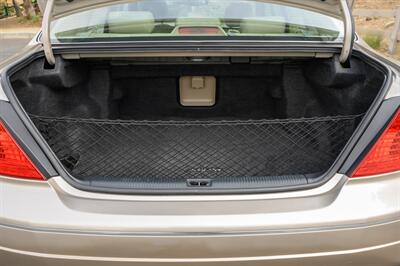 2002 Toyota Avalon XLS   - Photo 82 - Van Nuys, CA 91402