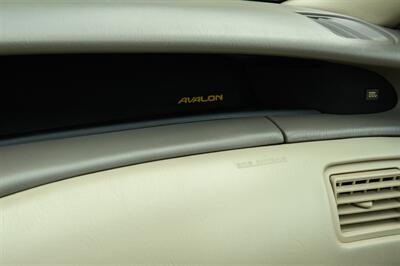 2002 Toyota Avalon XLS   - Photo 74 - Van Nuys, CA 91402