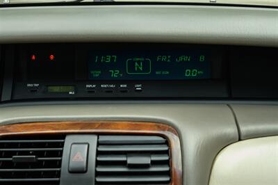 2002 Toyota Avalon XLS   - Photo 73 - Van Nuys, CA 91402