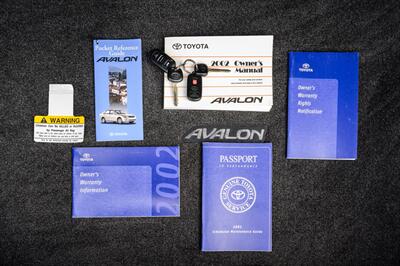 2002 Toyota Avalon XLS   - Photo 86 - Van Nuys, CA 91402