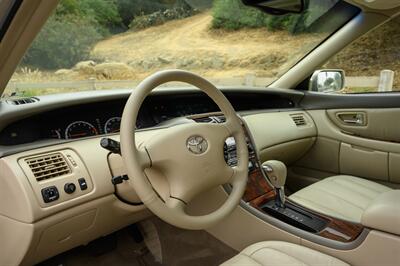 2002 Toyota Avalon XLS   - Photo 55 - Van Nuys, CA 91402