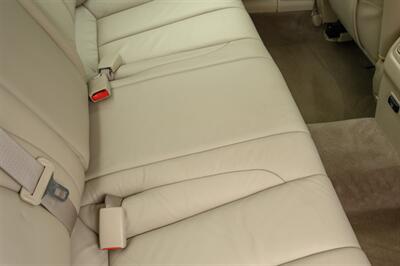 2002 Toyota Avalon XLS   - Photo 44 - Van Nuys, CA 91402