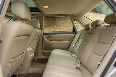 2002 Toyota Avalon XLS   - Photo 64 - Van Nuys, CA 91402