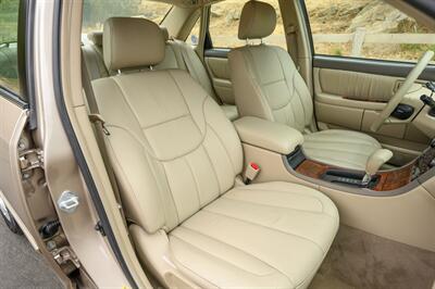 2002 Toyota Avalon XLS   - Photo 35 - Van Nuys, CA 91402